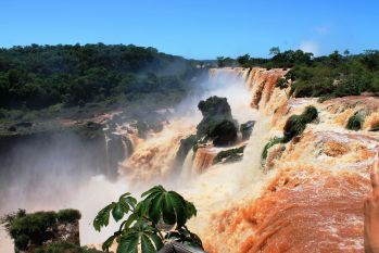 Las Cataratas de Iguazú- Lado Argentino: Chile, Bolivia, Argentina, Brasil